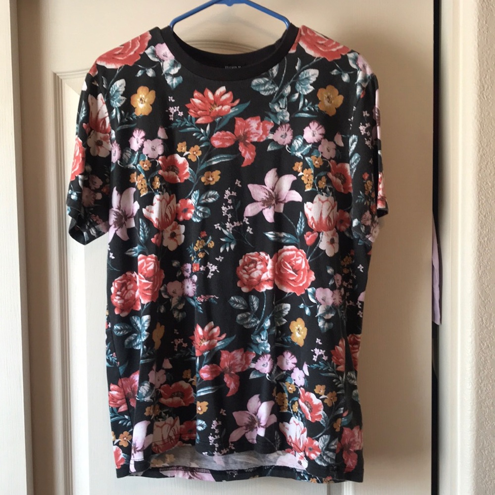 Men’s stylish T-shirt